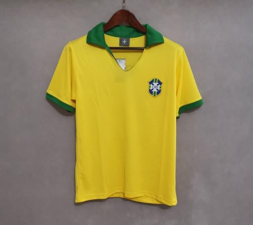 طقم منتخب البرازيل موسم 1957 اصفر