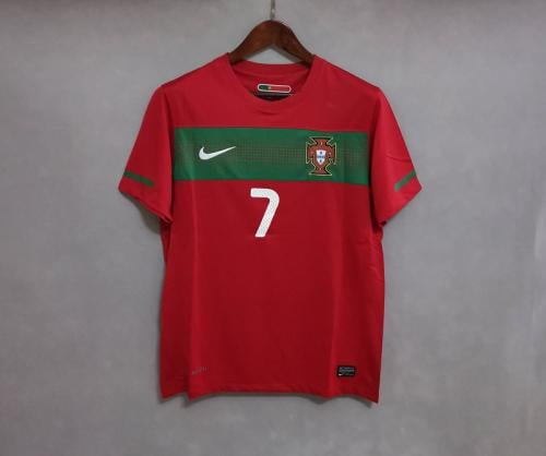 طقم منتخب البرتغال موسم 2010 احمر