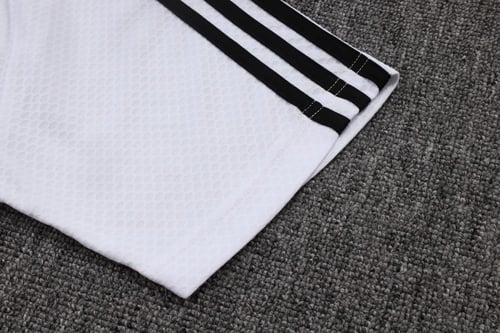 طقم تدريب صيفي بولو يوفينتوس 2025-2026 ابيض