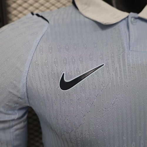 طقم منتخب الاوروغواي الاساسي كاس العالم 2026 كم طو...