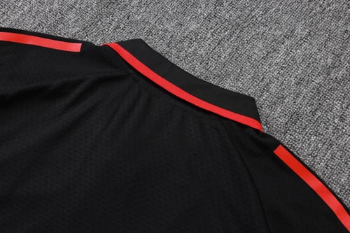 طقم تدريب صيفي بولو بايرن ميونخ 2025-2026 اسود