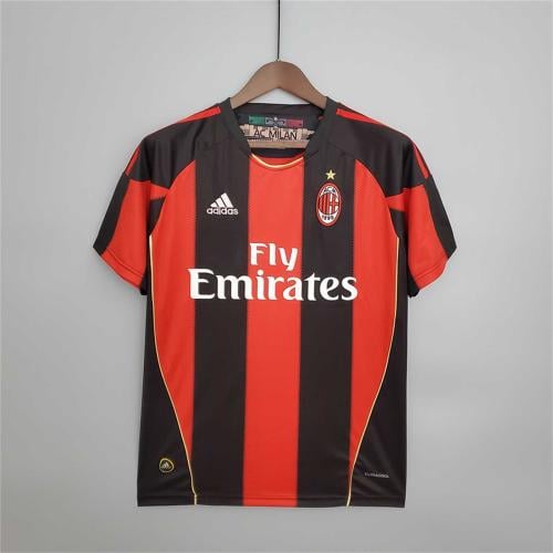 Milan kit 2010-2011 red