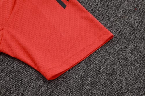 طقم تدريب صيفي بولو بايرن ميونخ 2025-2026 برتقالي