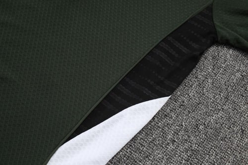 طقم تدريب صيفي بولو بايرن ميونخ 2025-2026 زيتي