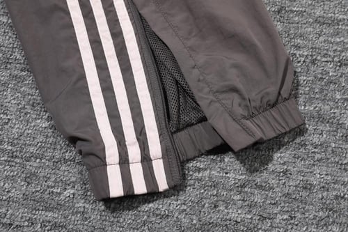 طقم تدريب شتوي ريال مدريد 2024-2025 جاكيت رمادي