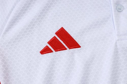 طقم تدريب صيفي بولو بايرن ميونخ 2025-2026 ابيض