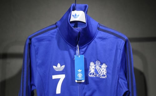 طقم جاكيت مانشستر يونايتد 2025-2026 ازرق