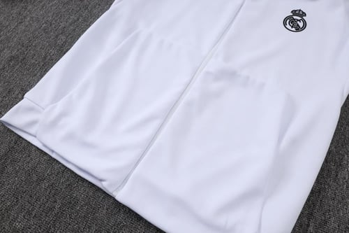 طقم تدريب شتوي ريال مدريد 2025-2026 جاكيت قبعة ابي...