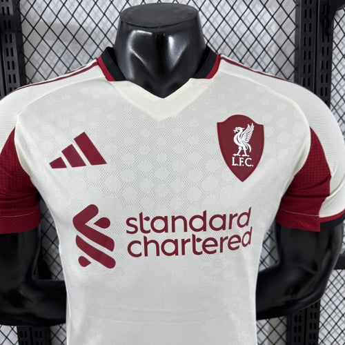 طقم ليفربول الاحتياطي 2025-2026