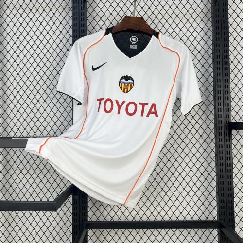 طقم فالنسيا موسم 2004-2005 ابيض