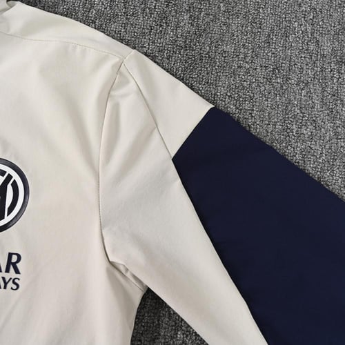 طقم تدريب شتوي انتر ميلان 2025-2026 ضد الماء ابيض