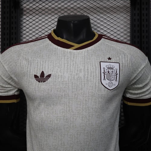 طقم منتخب اسبانيا الاحتياطي كاس العالم 2026