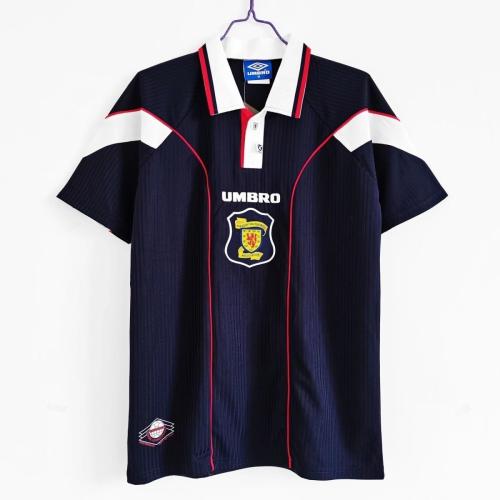 طقم منتخب اسكوتلندا موسم 1996-1998