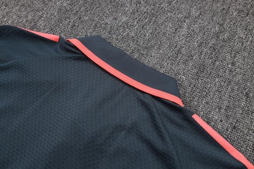 طقم تدريب صيفي بولو بايرن ميونخ 2025-2026 كحلي