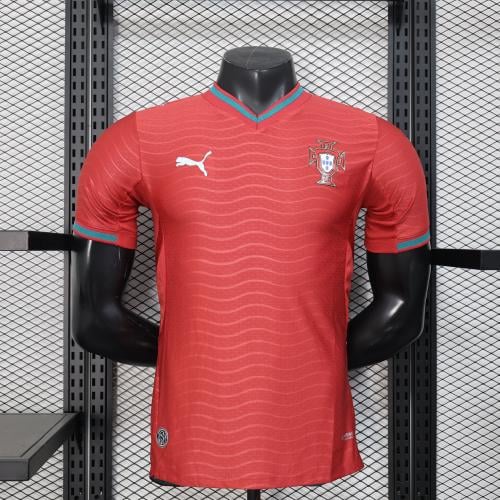 طقم منتخب البرتغال الاساسي 2025-2026