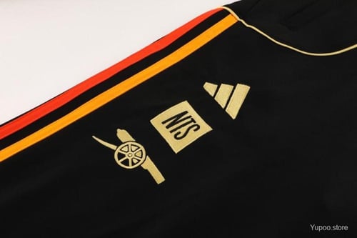 طقم تدريب ارسنال 2025-2026 اسود سحاب كامل