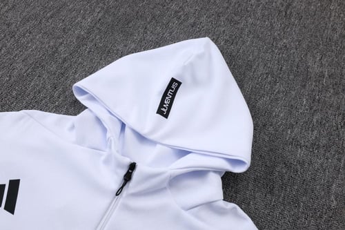 طقم تدريب شتوي يوفنتوس 2025-2026 جاكيت قبعة