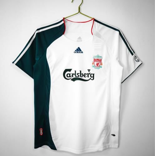 طقم ليفربول موسم 2006-2007 ابيض