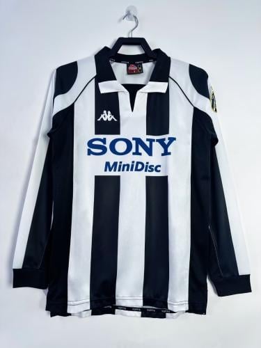 طقم يوفينتوس موسم 1997-1998 ابيض كم طويل