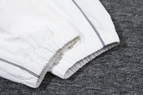 طقم تدريب شتوي ريال مدريد 2024-2025 جاكيت ابيض