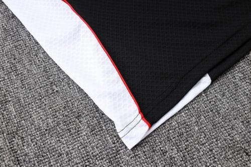 طقم تدريب صيفي بولو بايرن ميونخ 2025-2026 اسود