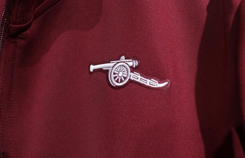 طقم جاكيت ارسنال 2025-2026 احمر