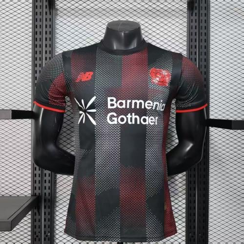 طقم بايرن ليفركوزن الاساسي 2025-2026