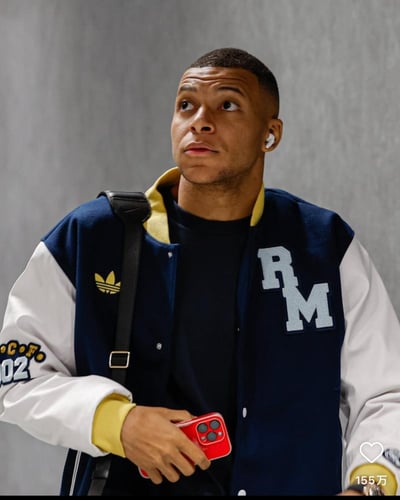 جاكيت تدريب شتوي ريال مدريد 2024-2025 قوتشي