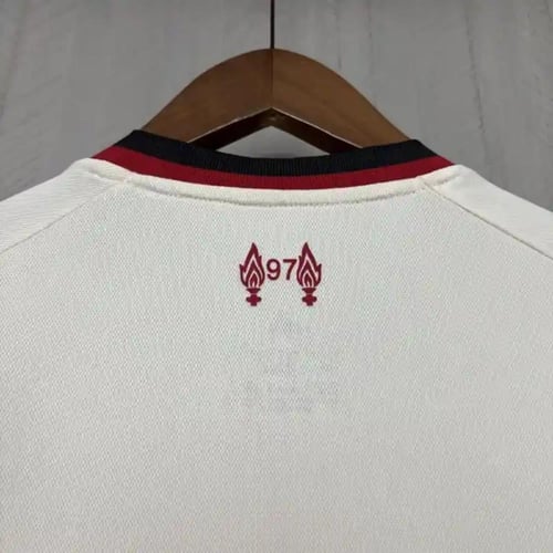 طقم ليفربول الاحتياطي 2025-2026 مقاس جامبو