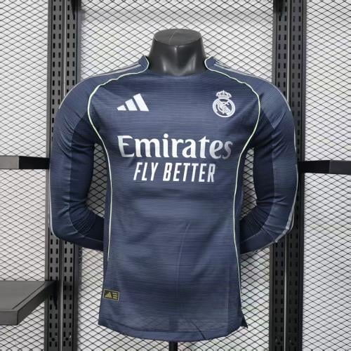 طقم ريال مدريد الاحتياطي 2025-2026 كم طويل