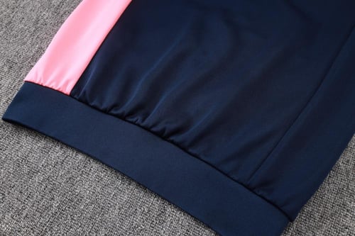 طقم تدريب شتوي برشلونة 2025-2026 جاكيت قبعة