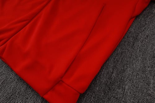 طقم تدريب شتوي مانشستر يونايتد 2025-2026 جاكيت قبع...