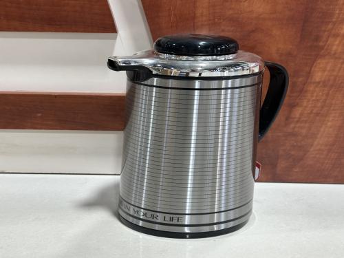 ترمس شاهي بادريق بمقاسات مختلفة