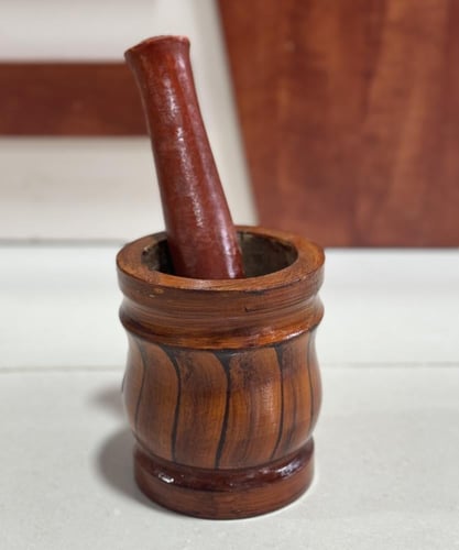 نجر خشب مع العصا