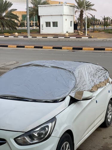 مظلة و شمسية تركب على قزاز السيارات الصغيرة وقابلة...