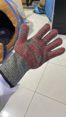 قفاز مقاوم للحرارة الطول 35 سم حبة