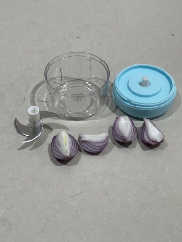 قطاعة البصل اليدوية أم حبال 300 مل مع 3 شفرات