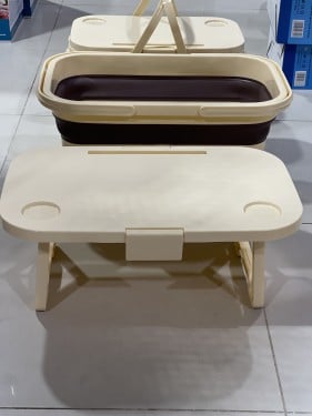 عزبة رحلات سيلكون قابلة للصفط مع طاولة