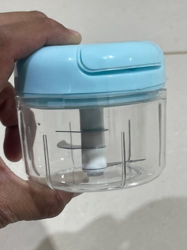 قطاعة البصل اليدوية أم حبال 300 مل مع 3 شفرات