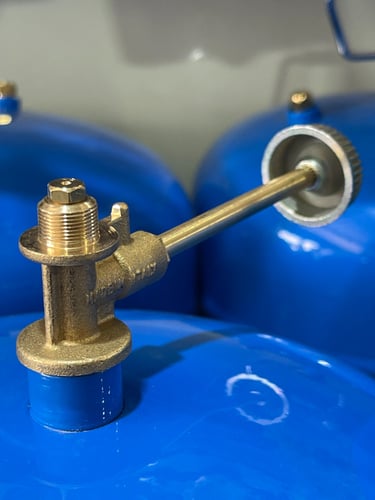 مفتاح دافور ايطالي حديد طويل