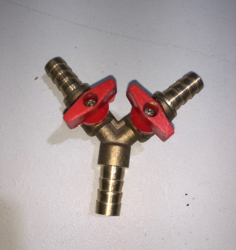 بزبوز ماء ربع بوصة وقسام ثنائي مزدوج مع محبس لكل ط...