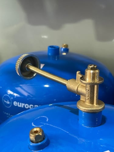 مفتاح دافور ايطالي حديد طويل