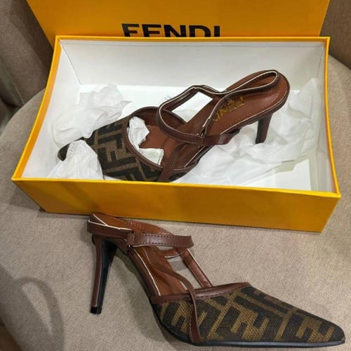 طقم فندي حقيبة + كعب بني داكن مع الملحقات /Fendi p...