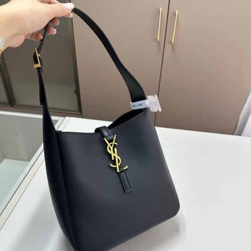 شنطة سان لوران ( اسود )