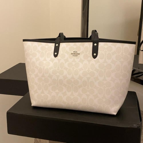 كوتش دبل فيس ( كحلي + ابيض ) لارج