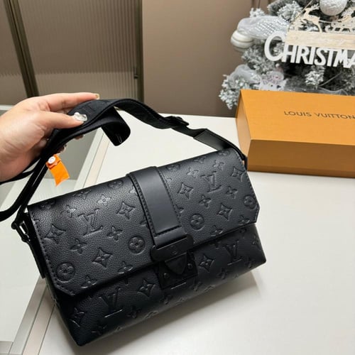 شنطة لويس فيتون رجالي ( اسود)