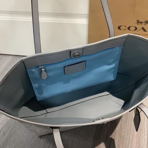 ( كوتش بلو سماوي ) Coach bag Blue Outlet |