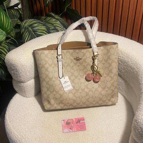 coach mollie tote / كوتش مولي ابيض + بيج