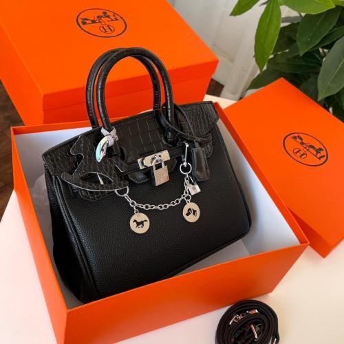 بيركن ( اسود ) Hermès مع الملحقات