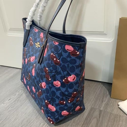 coach ( كوتش تشيري كحلي )